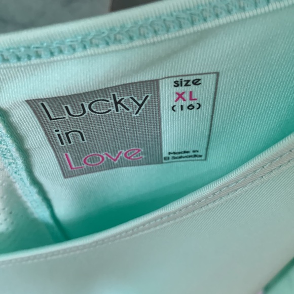 Women’s bundle athletic tops size XL - Picture 5 of 8